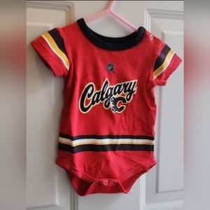 Nhl Calgary Flames Baby Bodysuit 12m
